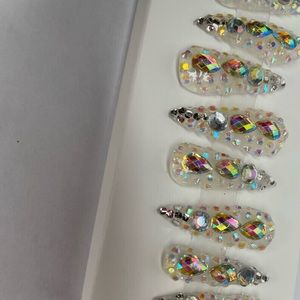 Gold Tone Bead and Gem press on acrylic nails